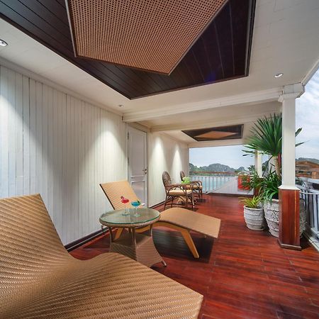 Signature Royal Halong Cruise Hạ Long Exterior foto