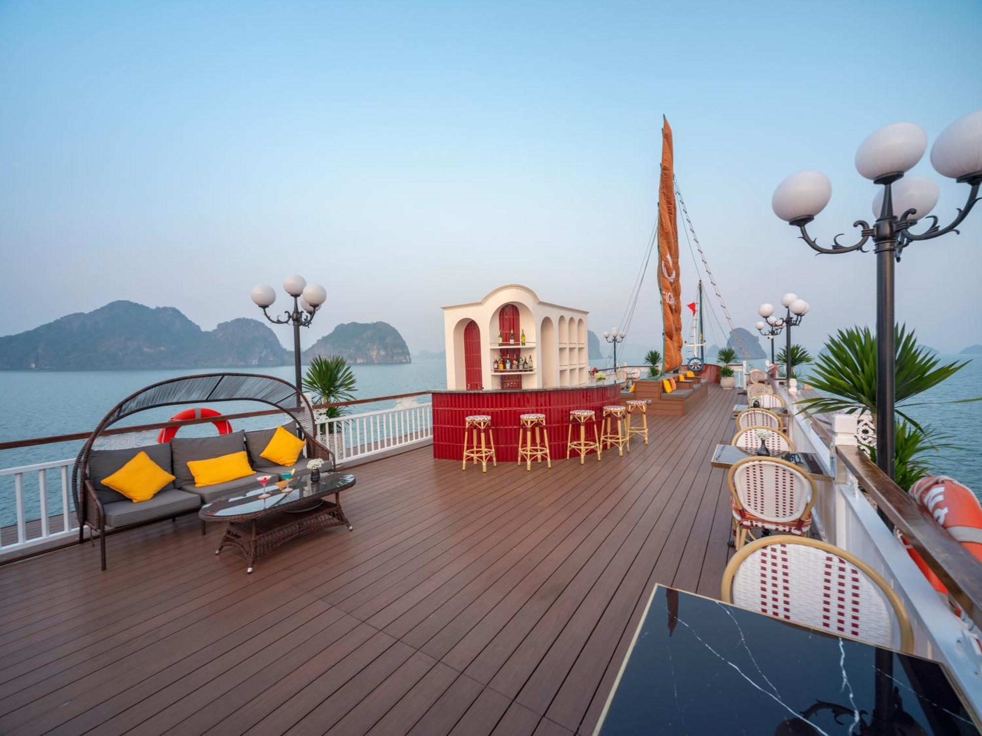 Signature Royal Halong Cruise Hạ Long Exterior foto