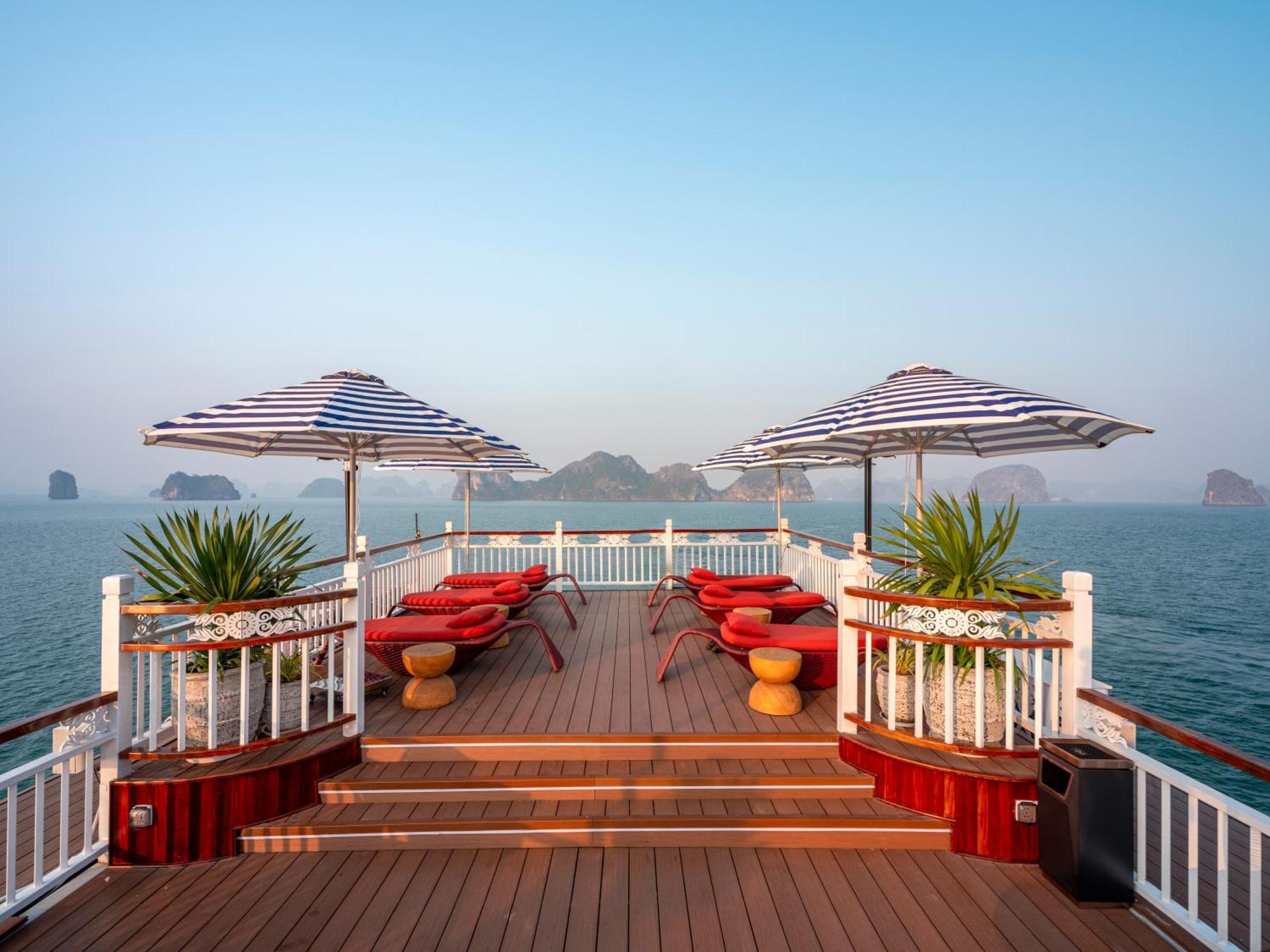 Signature Royal Halong Cruise Hạ Long Exterior foto