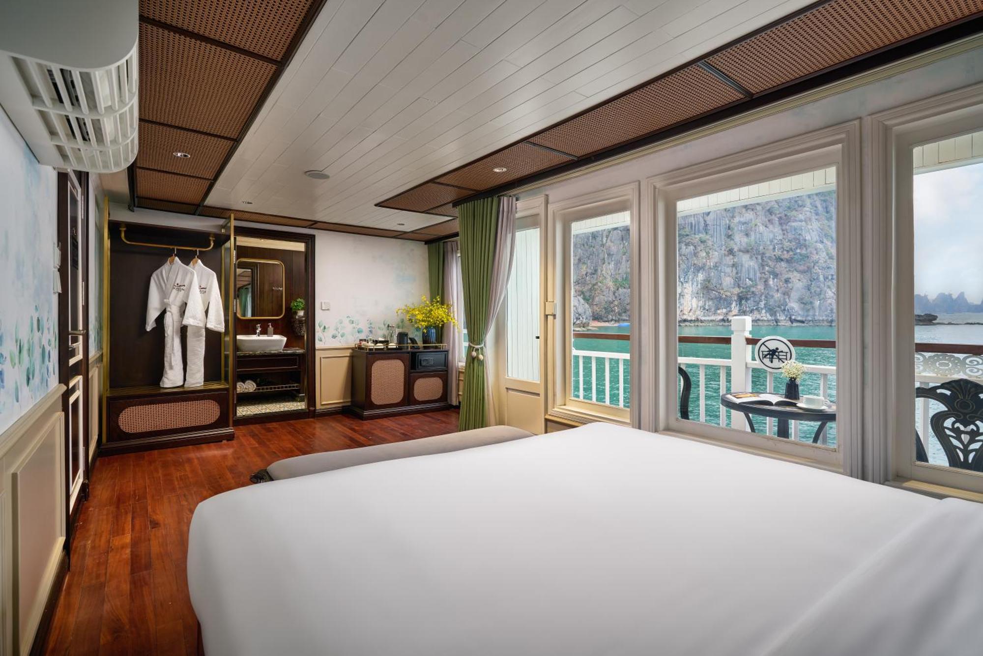 Signature Royal Halong Cruise Hạ Long Exterior foto
