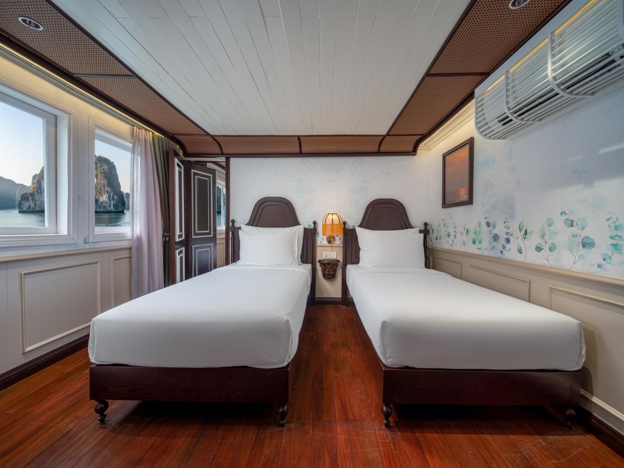 Signature Royal Halong Cruise Hạ Long Exterior foto