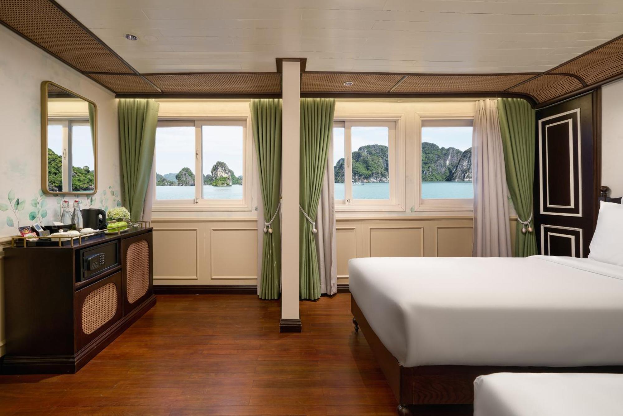 Signature Royal Halong Cruise Hạ Long Exterior foto