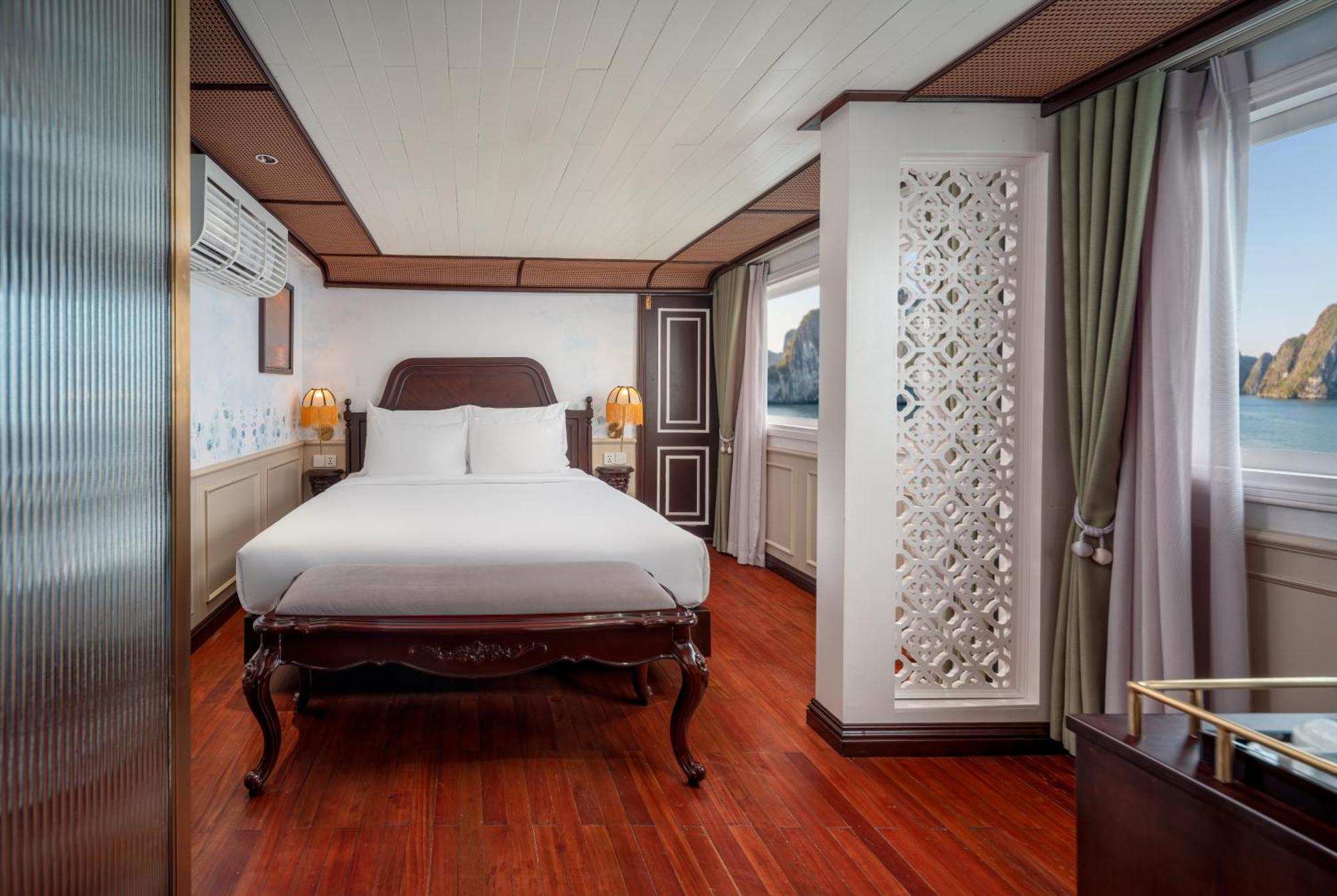 Signature Royal Halong Cruise Hạ Long Exterior foto