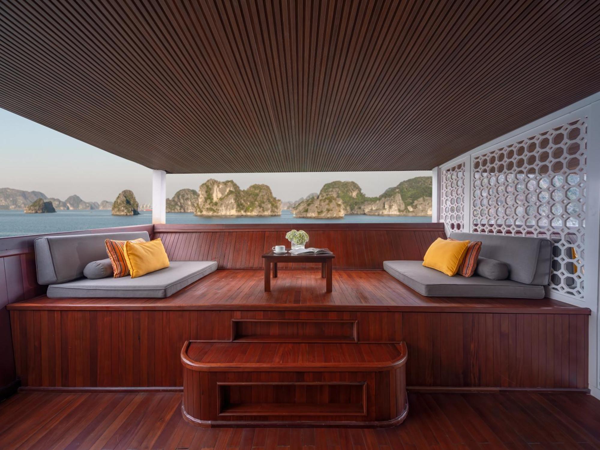 Signature Royal Halong Cruise Hạ Long Exterior foto