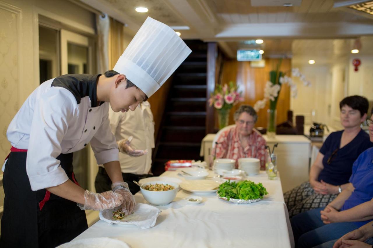 Signature Royal Halong Cruise Hạ Long Exterior foto